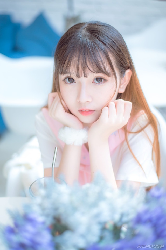 最美的相遇，总在不经意间走进心里；最美的缘份，总能绽放出最璀璨的徇丽；不为别的，只为友情的温馨，心灵的相依，朋友的真诚，缘份的珍惜。